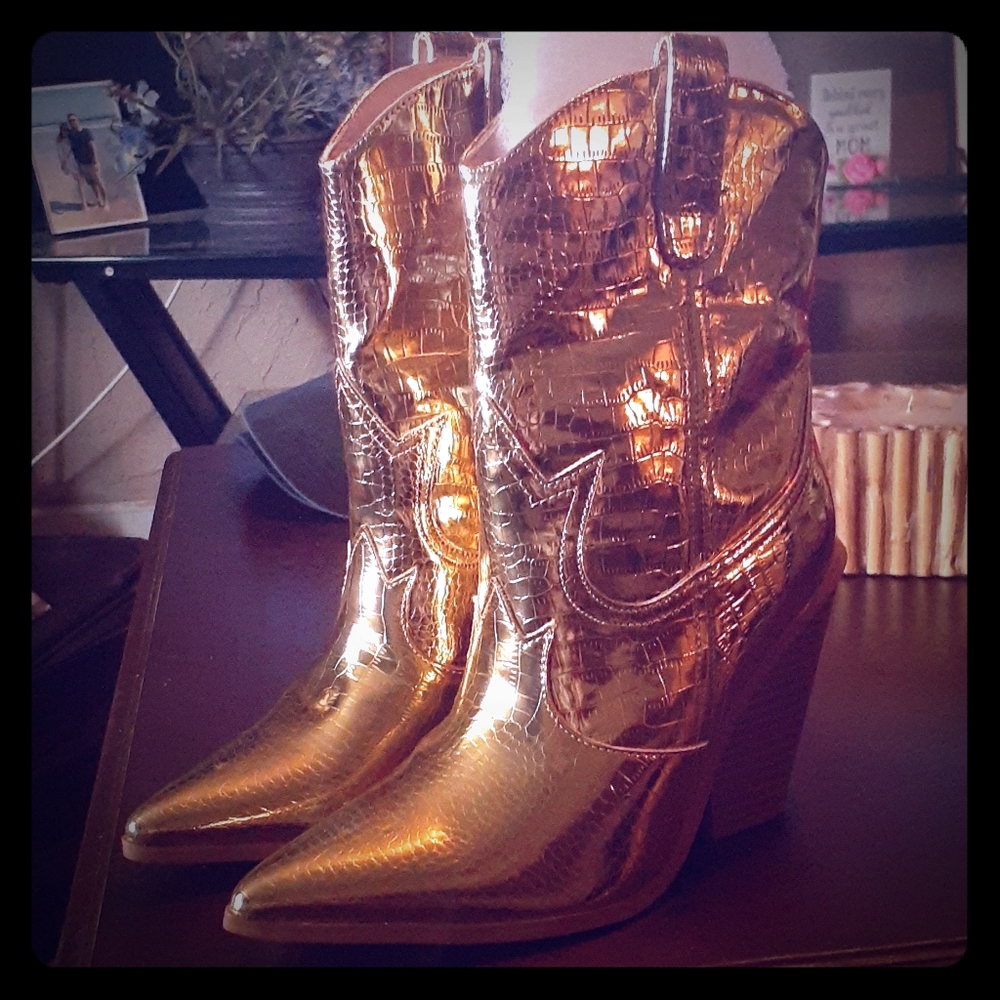 gold cowboy boots